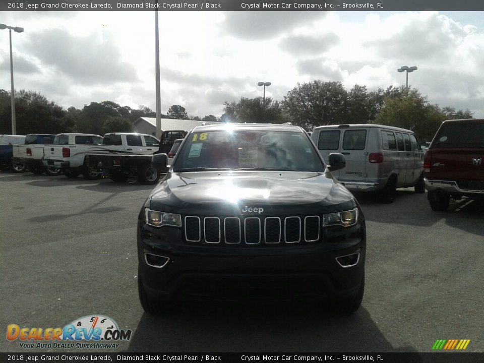 2018 Jeep Grand Cherokee Laredo Diamond Black Crystal Pearl / Black Photo #8