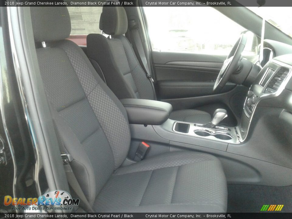 2018 Jeep Grand Cherokee Laredo Diamond Black Crystal Pearl / Black Photo #12