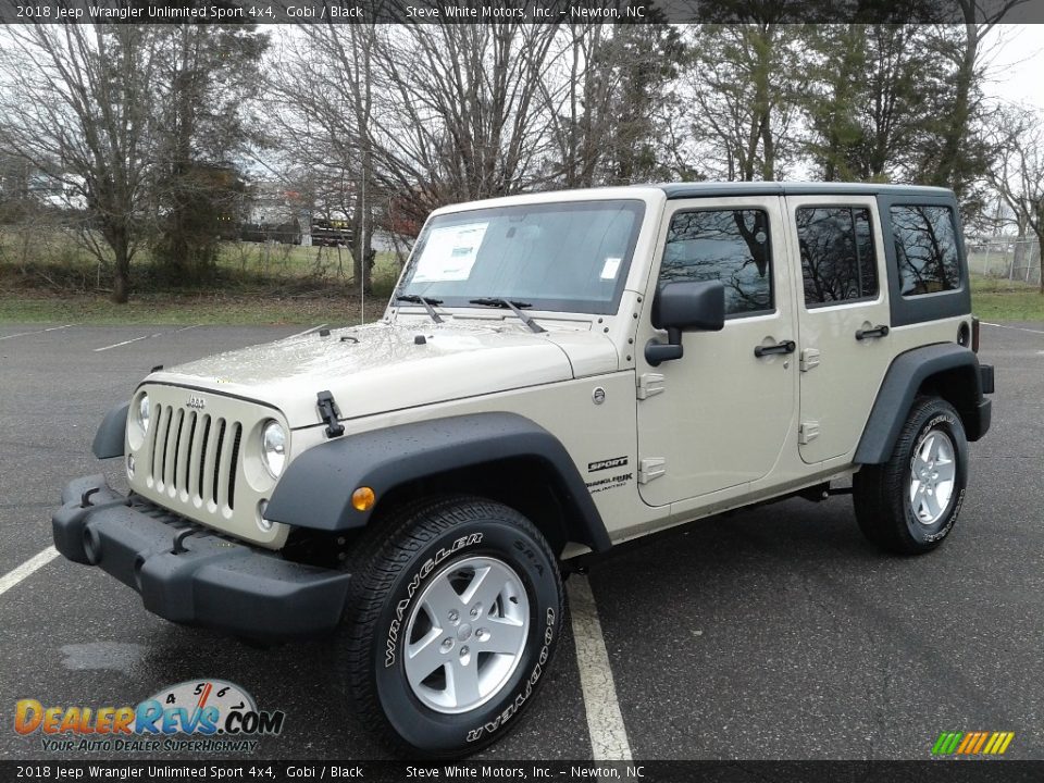 Front 3/4 View of 2018 Jeep Wrangler Unlimited Sport 4x4 Photo #2