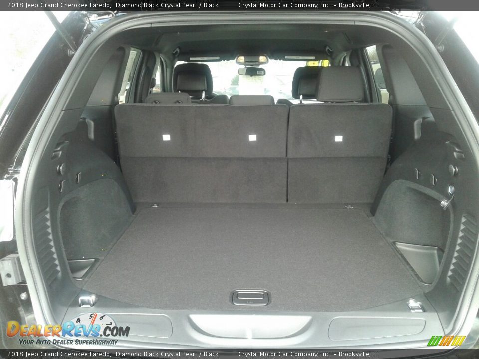 2018 Jeep Grand Cherokee Laredo Diamond Black Crystal Pearl / Black Photo #20