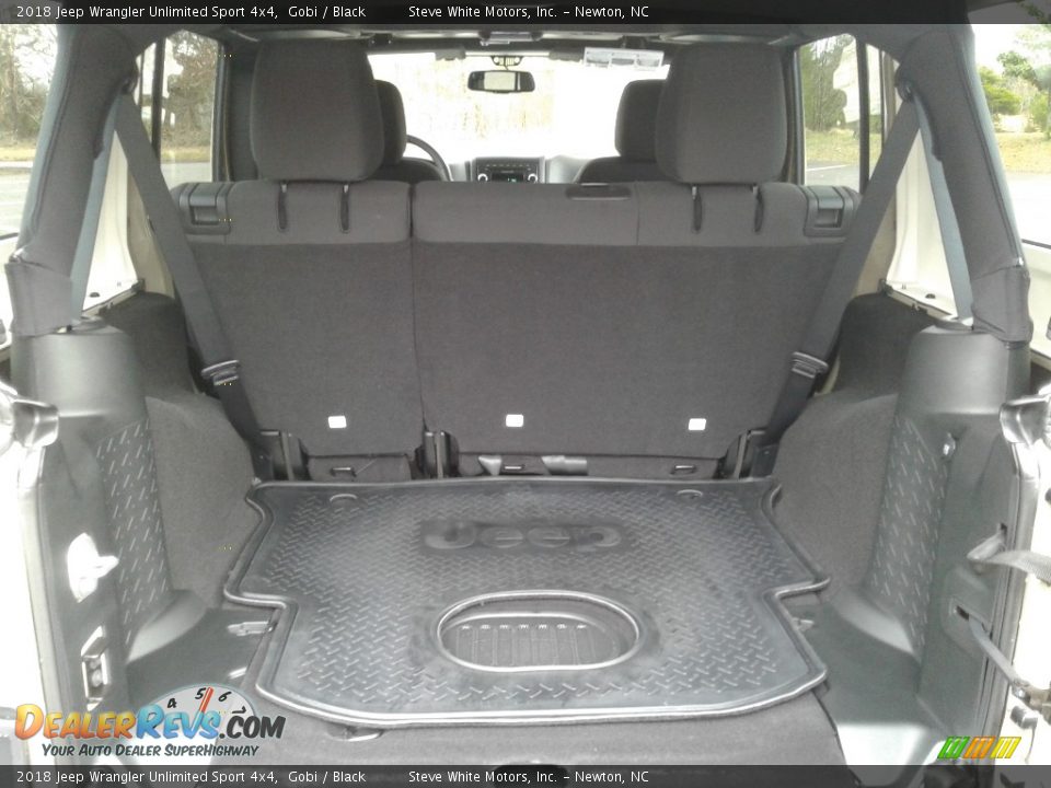 2018 Jeep Wrangler Unlimited Sport 4x4 Gobi / Black Photo #12