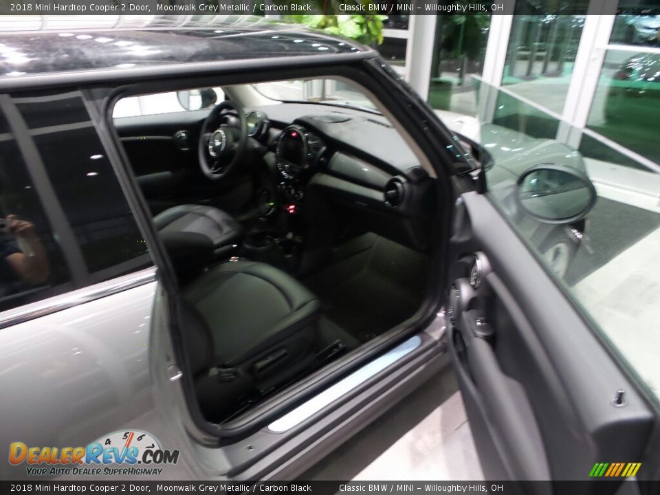2018 Mini Hardtop Cooper 2 Door Moonwalk Grey Metallic / Carbon Black Photo #4