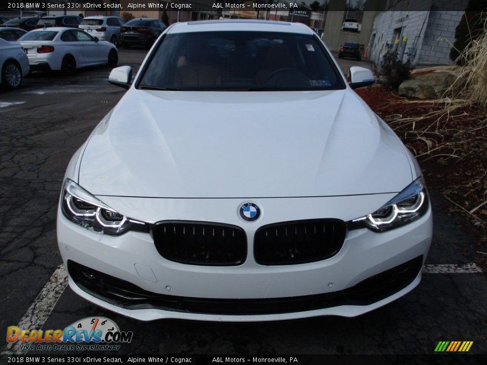 2018 BMW 3 Series 330i xDrive Sedan Alpine White / Cognac Photo #9