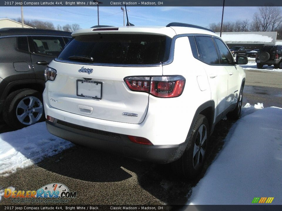2017 Jeep Compass Latitude 4x4 Bright White / Black Photo #3
