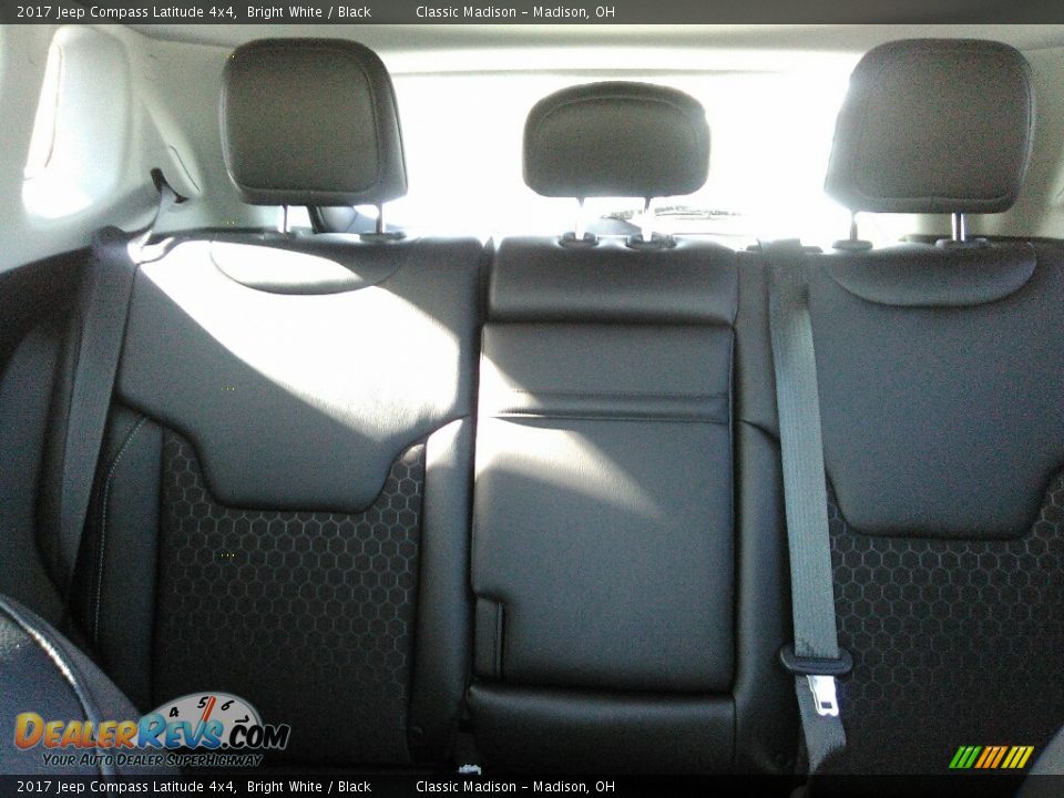 2017 Jeep Compass Latitude 4x4 Bright White / Black Photo #6