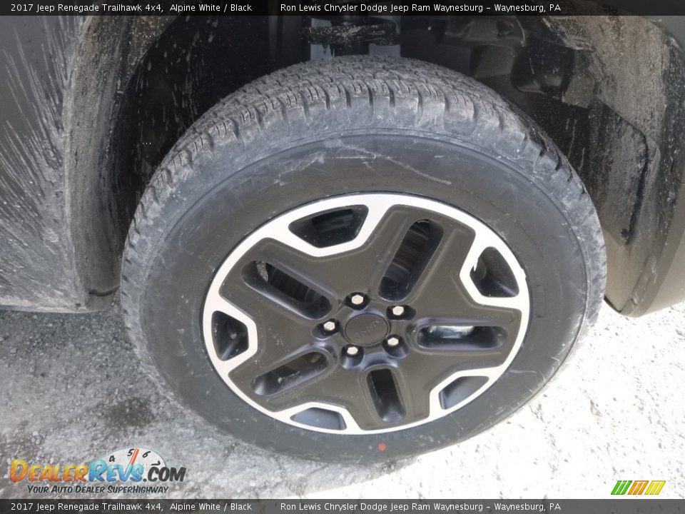 2017 Jeep Renegade Trailhawk 4x4 Alpine White / Black Photo #9