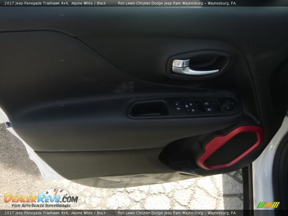 2017 Jeep Renegade Trailhawk 4x4 Alpine White / Black Photo #13