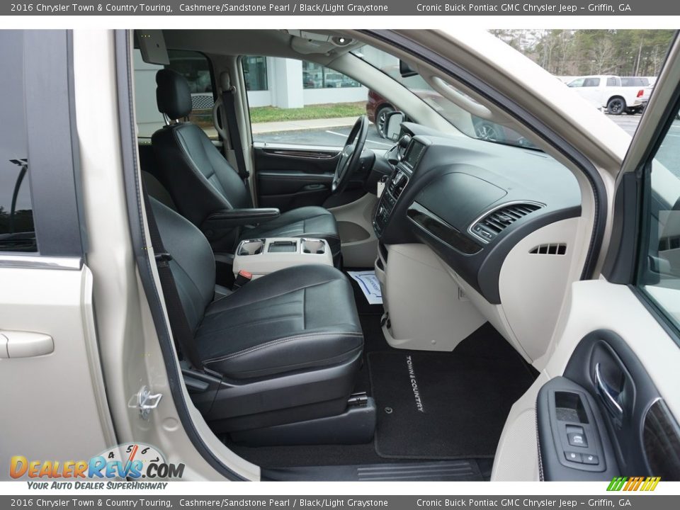 2016 Chrysler Town & Country Touring Cashmere/Sandstone Pearl / Black/Light Graystone Photo #20