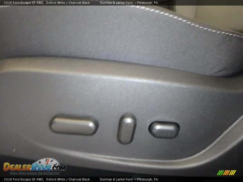 2018 Ford Escape SE 4WD Oxford White / Charcoal Black Photo #11