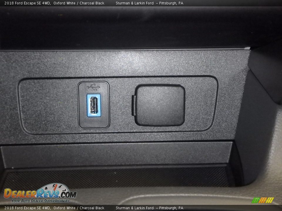 2018 Ford Escape SE 4WD Oxford White / Charcoal Black Photo #14