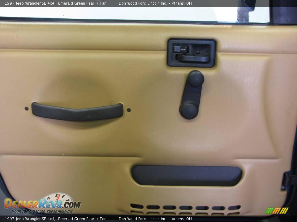 1997 Jeep Wrangler SE 4x4 Emerald Green Pearl / Tan Photo #9