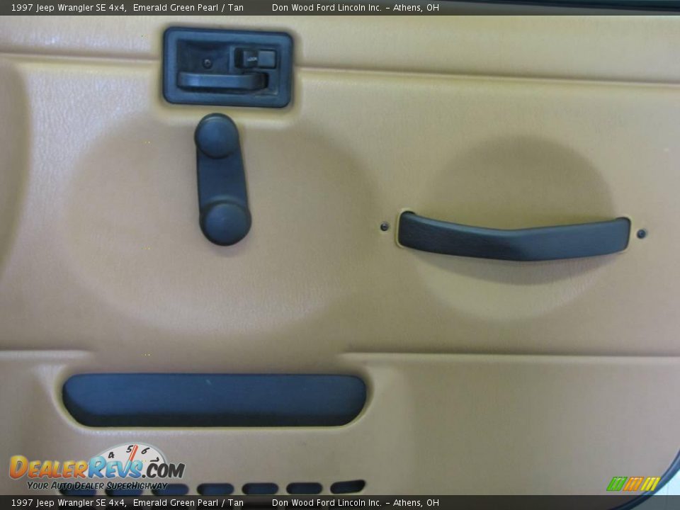 1997 Jeep Wrangler SE 4x4 Emerald Green Pearl / Tan Photo #10