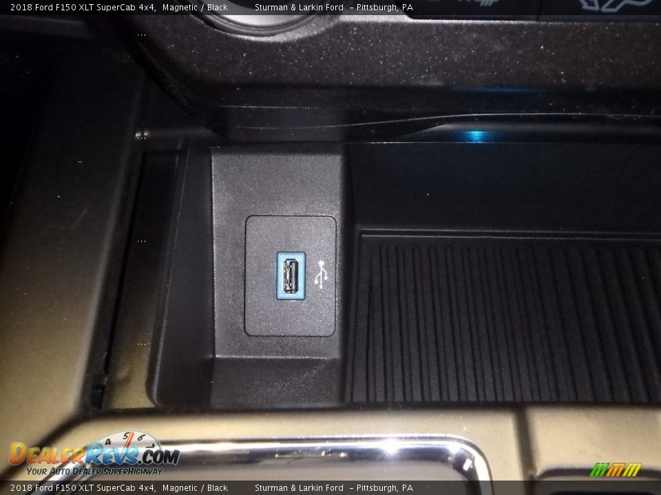 2018 Ford F150 XLT SuperCab 4x4 Magnetic / Black Photo #14