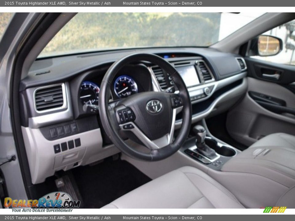 2015 Toyota Highlander XLE AWD Silver Sky Metallic / Ash Photo #10