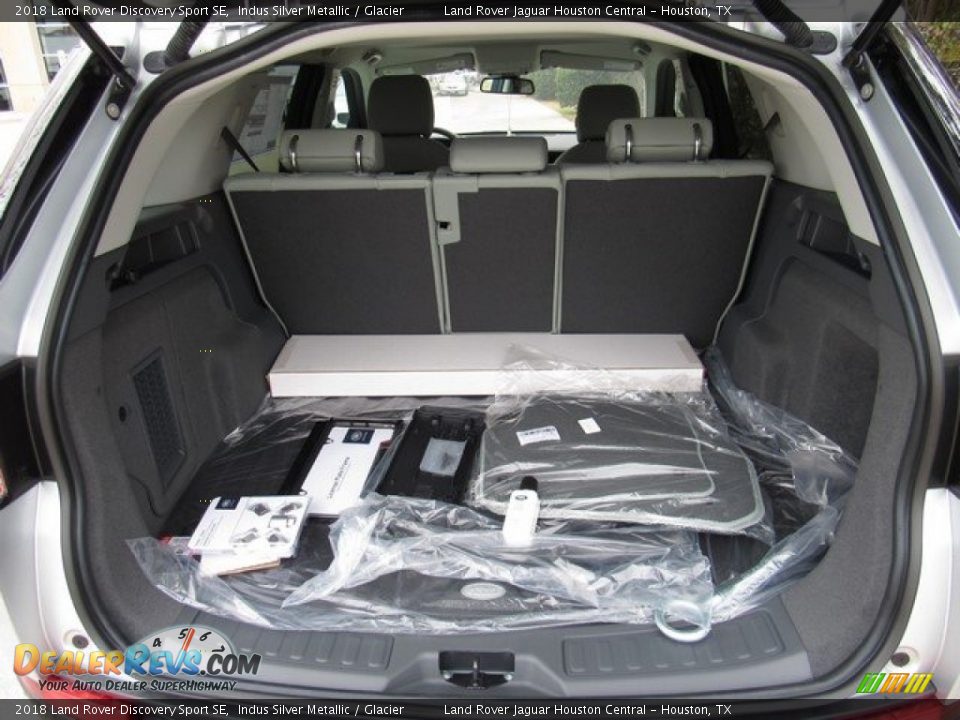 2018 Land Rover Discovery Sport SE Indus Silver Metallic / Glacier Photo #17