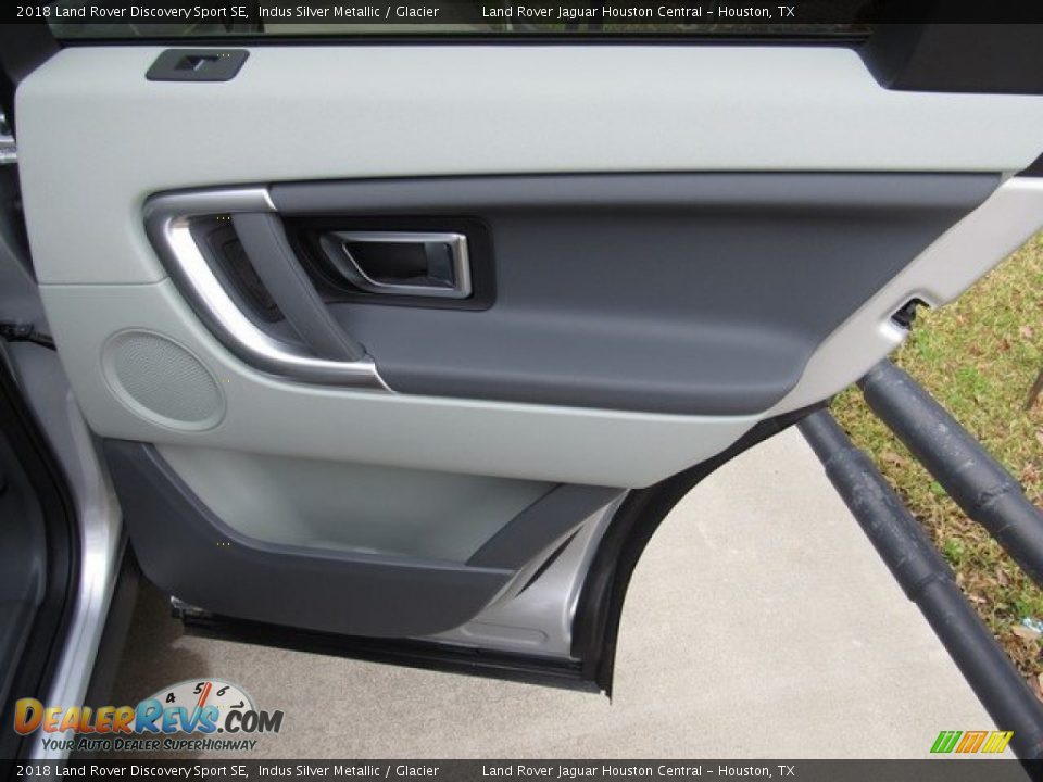 2018 Land Rover Discovery Sport SE Indus Silver Metallic / Glacier Photo #21