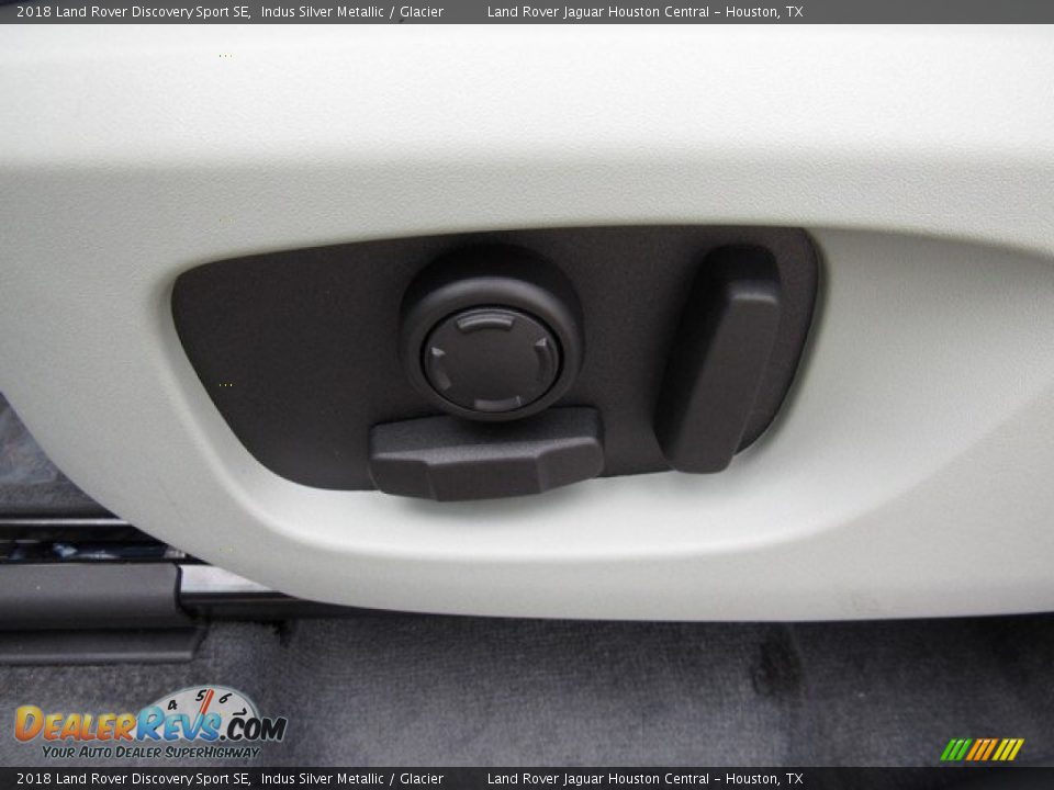 2018 Land Rover Discovery Sport SE Indus Silver Metallic / Glacier Photo #26