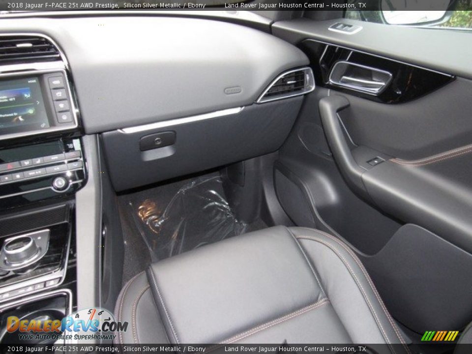 2018 Jaguar F-PACE 25t AWD Prestige Silicon Silver Metallic / Ebony Photo #15