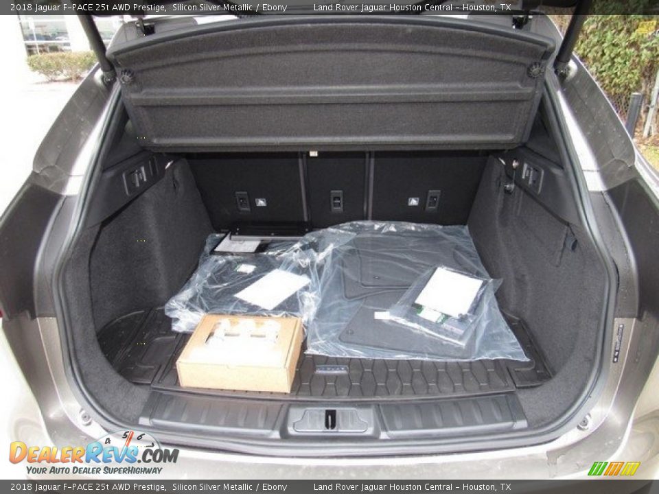 2018 Jaguar F-PACE 25t AWD Prestige Silicon Silver Metallic / Ebony Photo #17