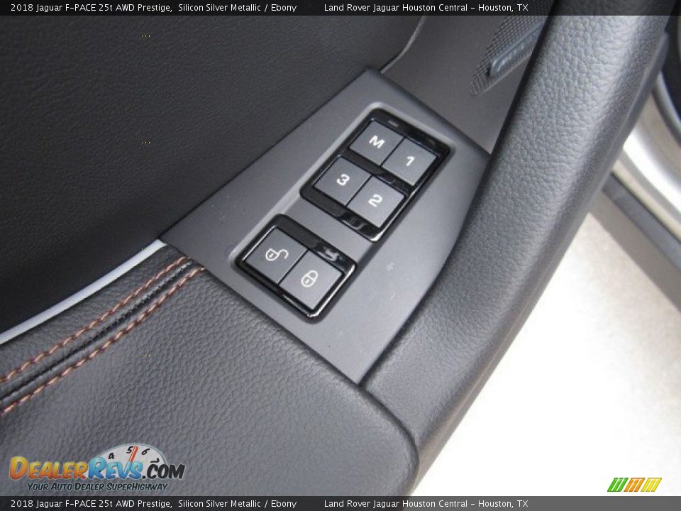 2018 Jaguar F-PACE 25t AWD Prestige Silicon Silver Metallic / Ebony Photo #26