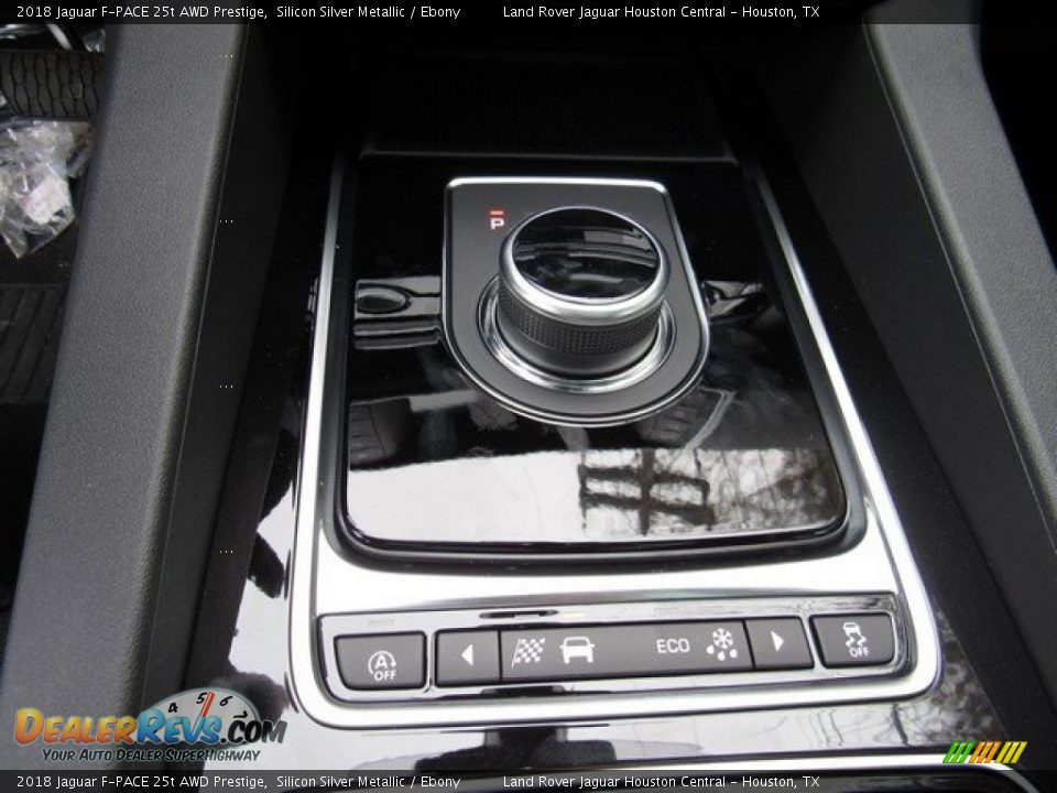 2018 Jaguar F-PACE 25t AWD Prestige Silicon Silver Metallic / Ebony Photo #36
