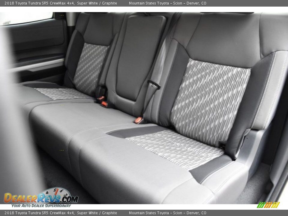 2018 Toyota Tundra SR5 CrewMax 4x4 Super White / Graphite Photo #15