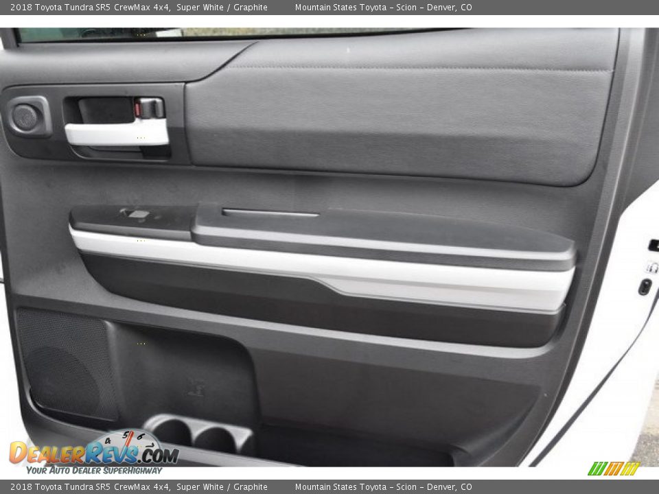 2018 Toyota Tundra SR5 CrewMax 4x4 Super White / Graphite Photo #22