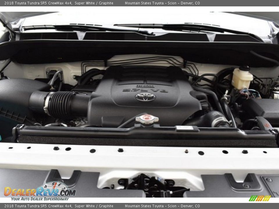2018 Toyota Tundra SR5 CrewMax 4x4 Super White / Graphite Photo #31
