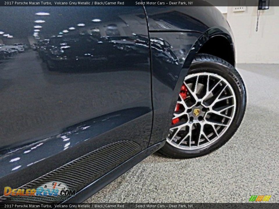 2017 Porsche Macan Turbo Volcano Grey Metallic / Black/Garnet Red Photo #12