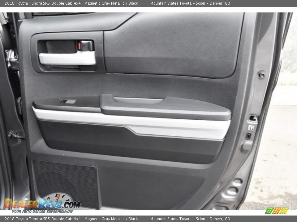 2018 Toyota Tundra SR5 Double Cab 4x4 Magnetic Gray Metallic / Black Photo #19