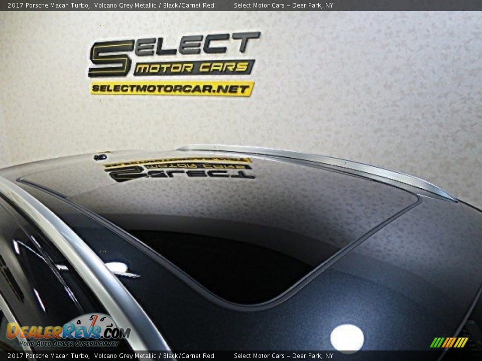 2017 Porsche Macan Turbo Volcano Grey Metallic / Black/Garnet Red Photo #15
