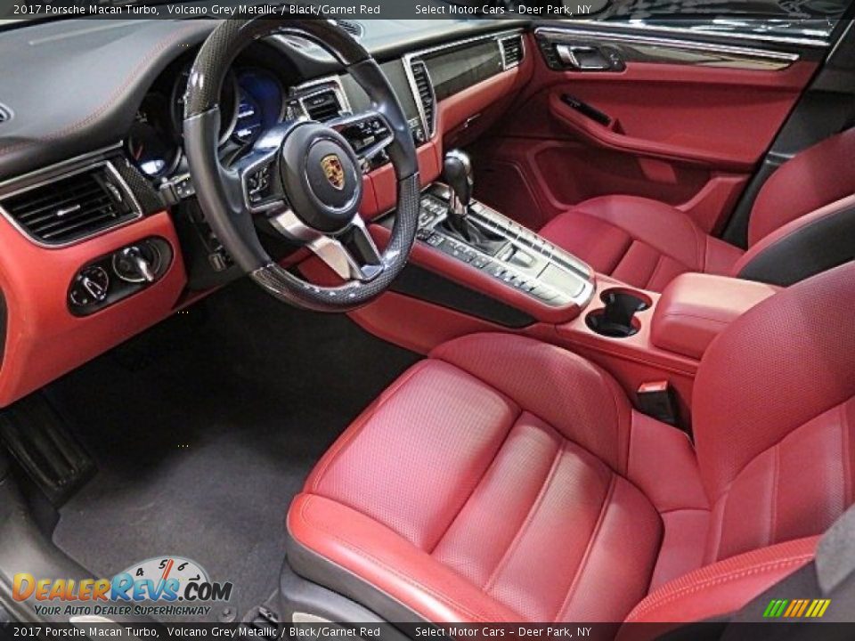 Black/Garnet Red Interior - 2017 Porsche Macan Turbo Photo #17