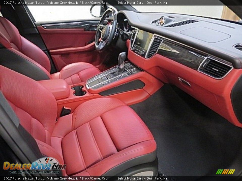 Front Seat of 2017 Porsche Macan Turbo Photo #19