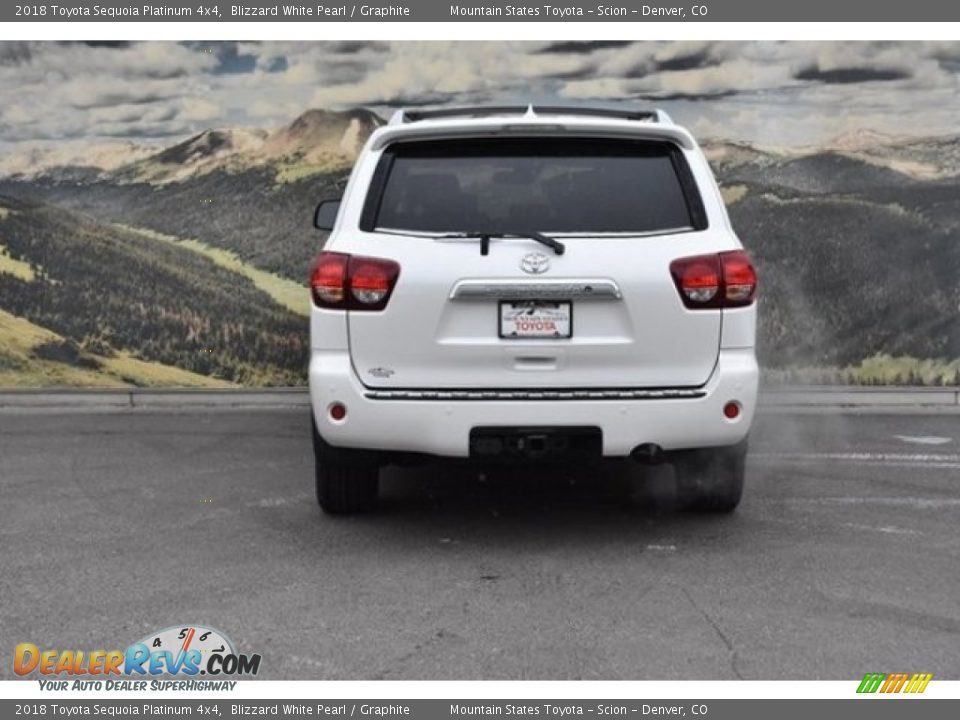 2018 Toyota Sequoia Platinum 4x4 Blizzard White Pearl / Graphite Photo #4
