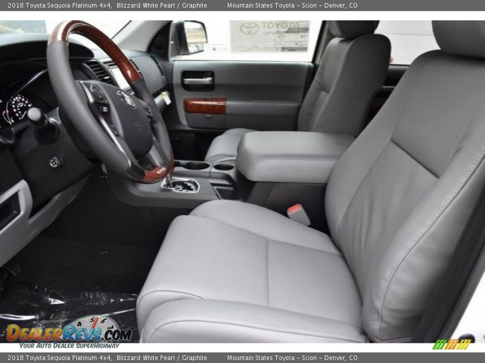 2018 Toyota Sequoia Platinum 4x4 Blizzard White Pearl / Graphite Photo #6