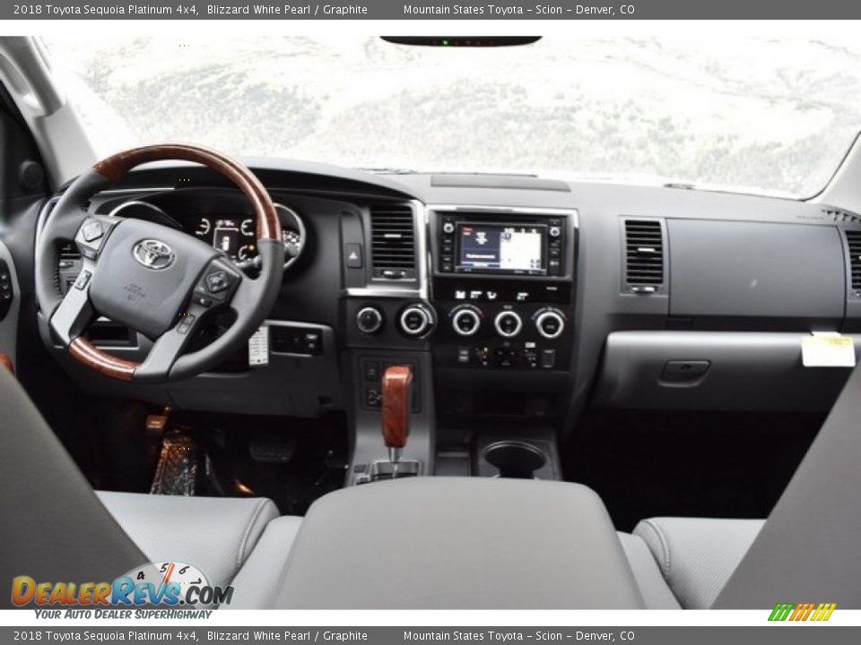 2018 Toyota Sequoia Platinum 4x4 Blizzard White Pearl / Graphite Photo #8