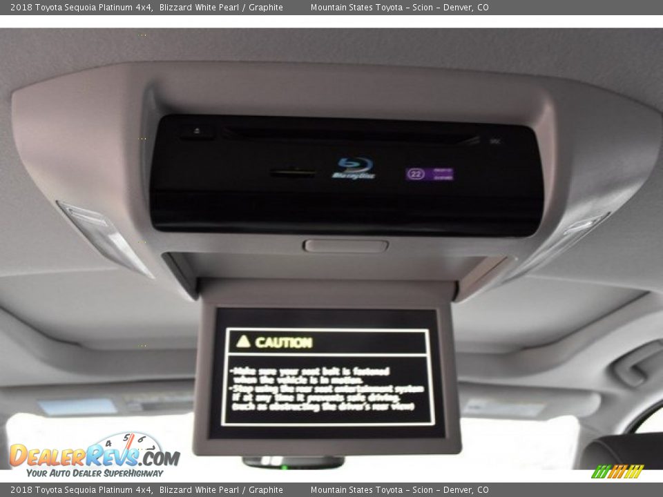 2018 Toyota Sequoia Platinum 4x4 Blizzard White Pearl / Graphite Photo #17