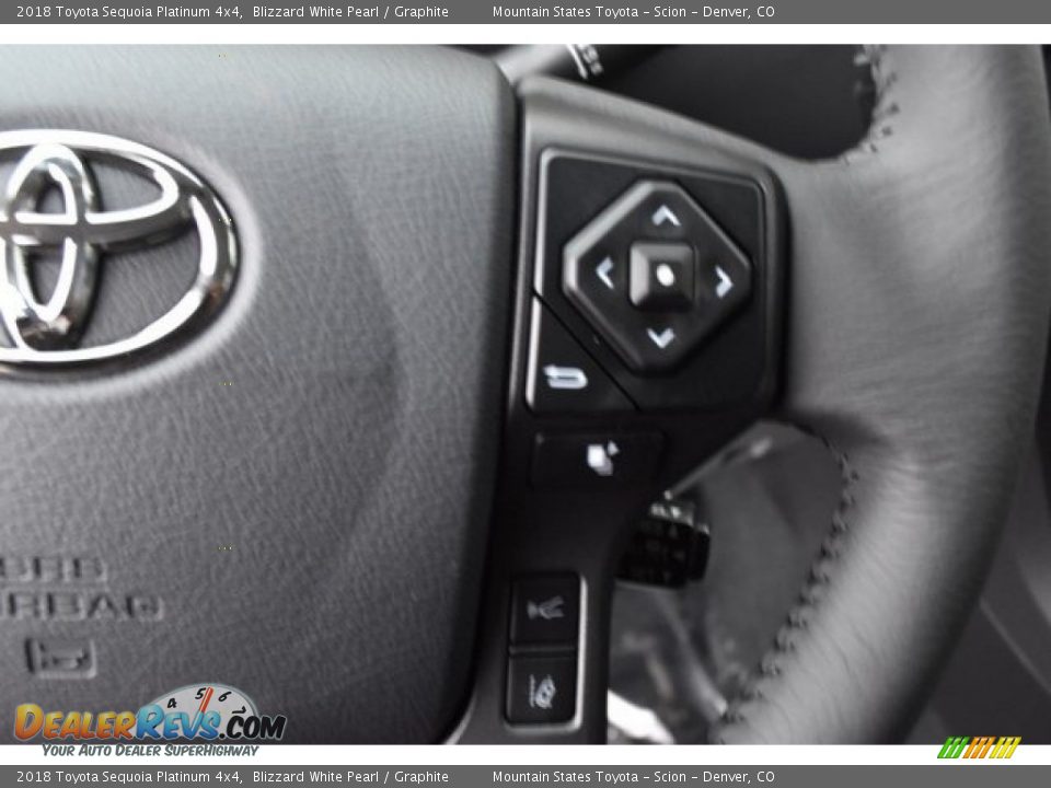 2018 Toyota Sequoia Platinum 4x4 Blizzard White Pearl / Graphite Photo #32