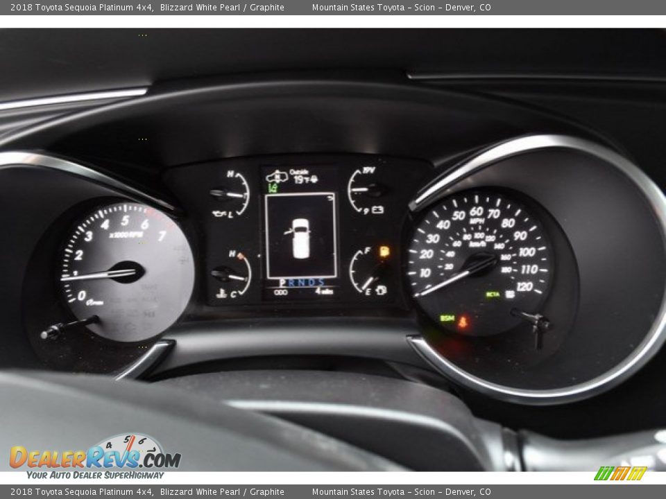 2018 Toyota Sequoia Platinum 4x4 Blizzard White Pearl / Graphite Photo #33