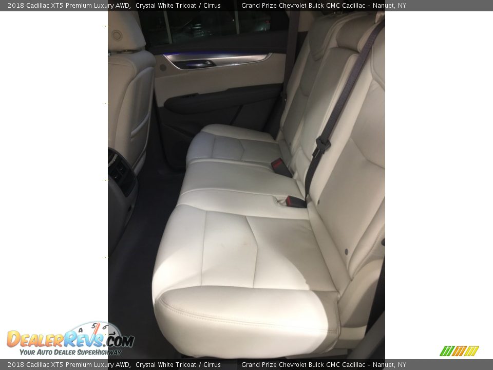 2018 Cadillac XT5 Premium Luxury AWD Crystal White Tricoat / Cirrus Photo #13