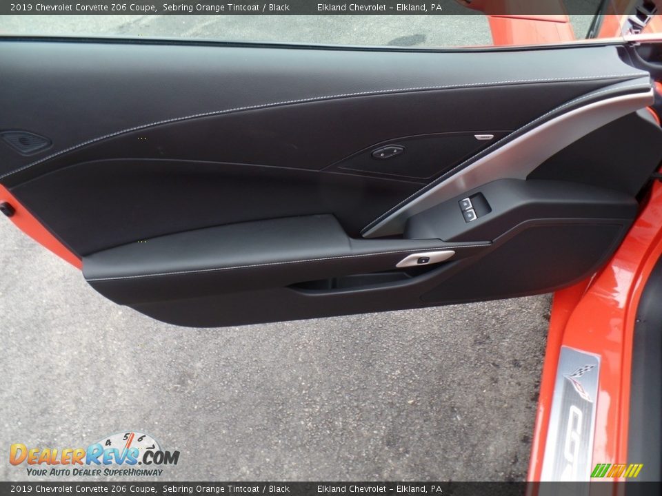 Door Panel of 2019 Chevrolet Corvette Z06 Coupe Photo #24