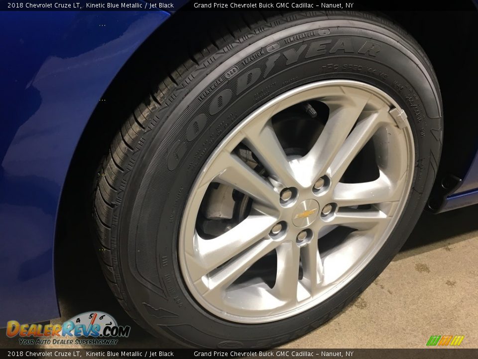 2018 Chevrolet Cruze LT Kinetic Blue Metallic / Jet Black Photo #10