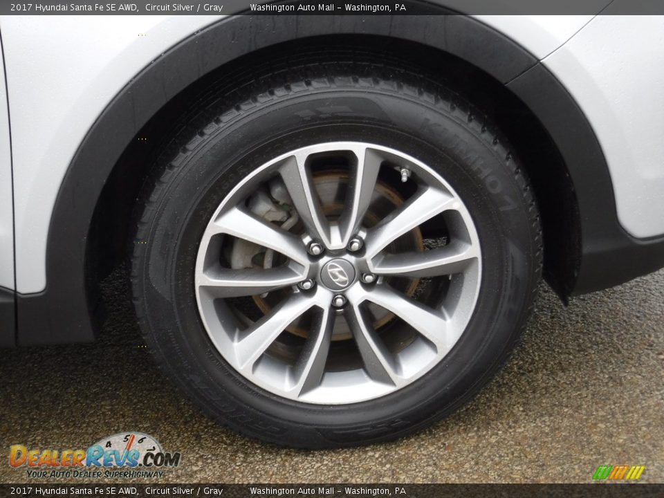2017 Hyundai Santa Fe SE AWD Circuit Silver / Gray Photo #3
