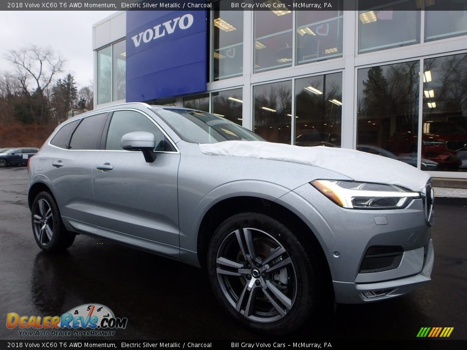 Front 3/4 View of 2018 Volvo XC60 T6 AWD Momentum Photo #1