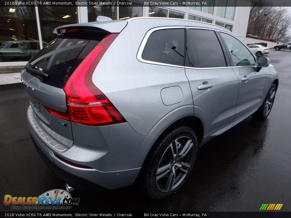2018 Volvo XC60 T6 AWD Momentum Electric Silver Metallic / Charcoal Photo #2