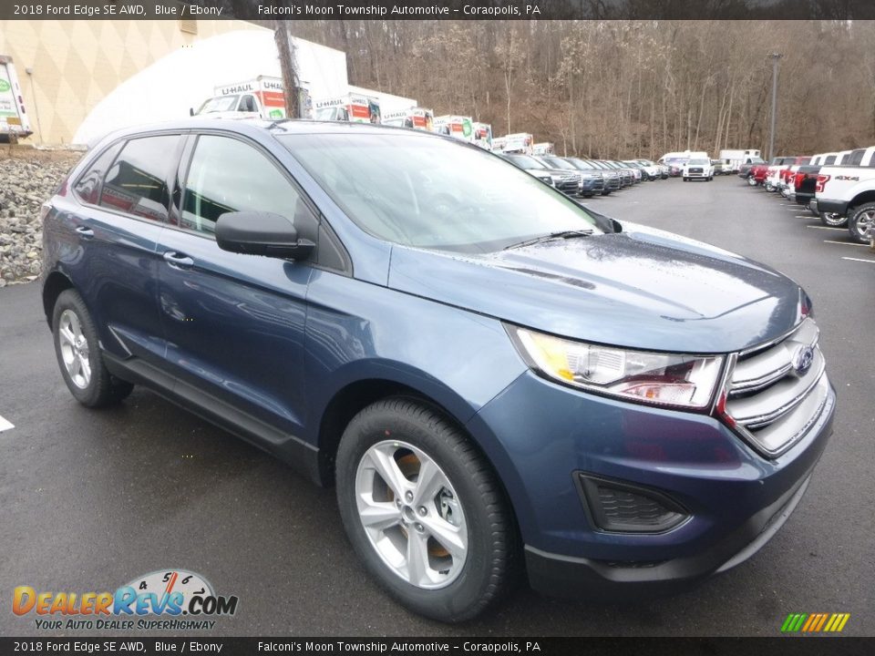 Front 3/4 View of 2018 Ford Edge SE AWD Photo #3
