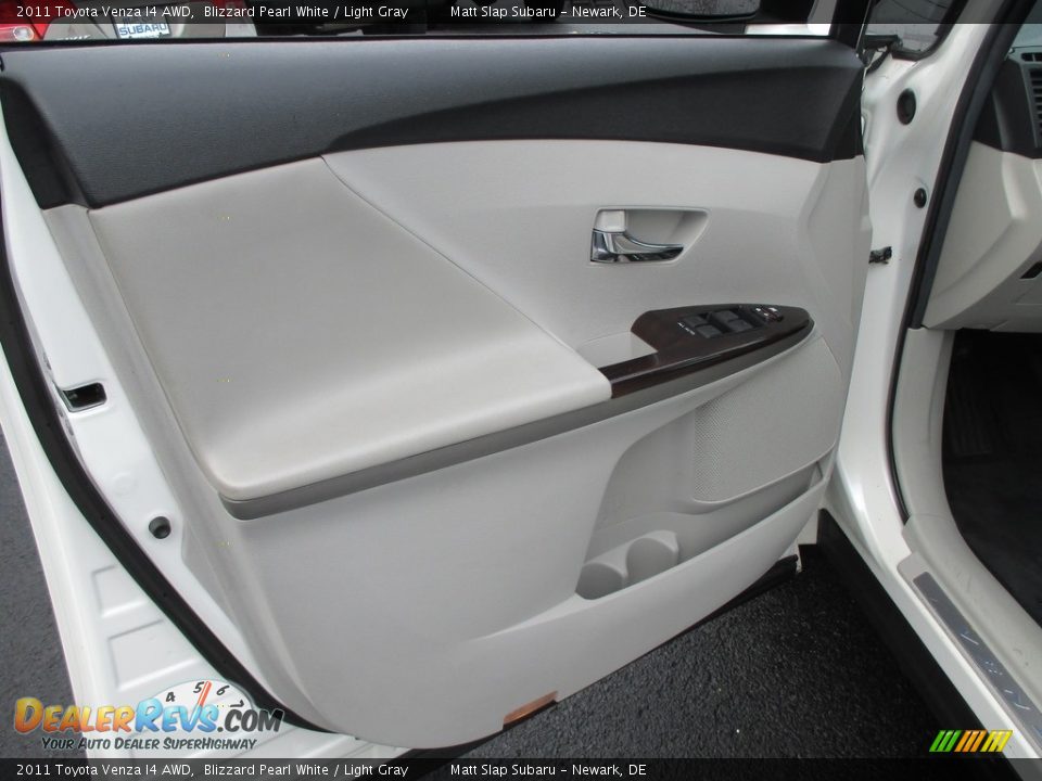 2011 Toyota Venza I4 AWD Blizzard Pearl White / Light Gray Photo #14