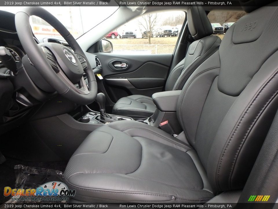 Front Seat of 2019 Jeep Cherokee Limited 4x4 Photo #10