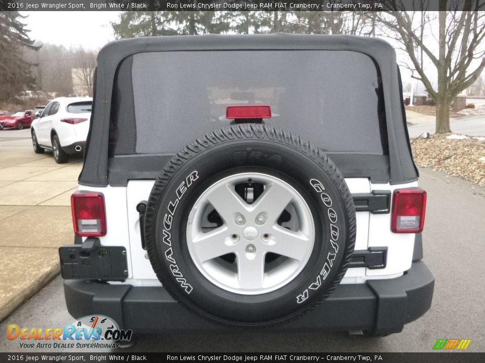 2016 Jeep Wrangler Sport Bright White / Black Photo #8