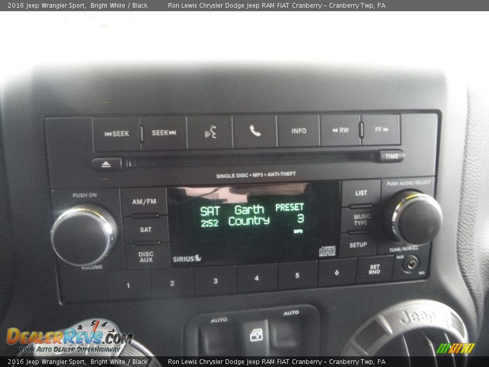 2016 Jeep Wrangler Sport Bright White / Black Photo #18